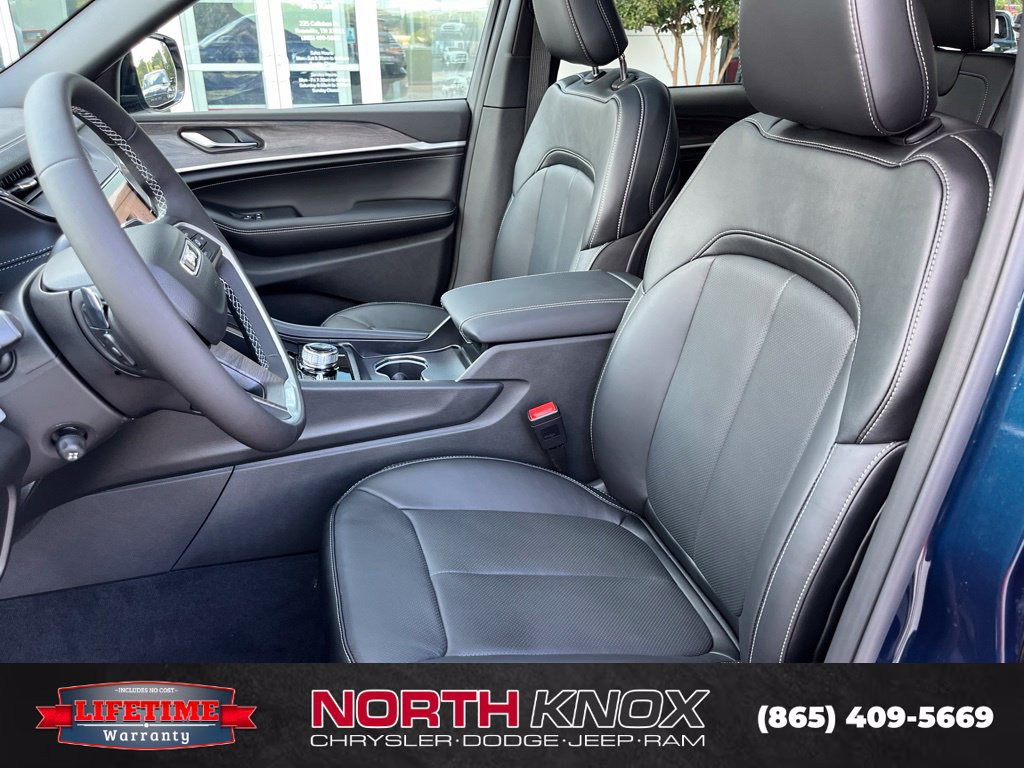 New 2027 Jeep Grand Cherokee Limited AWD/4WD image 4