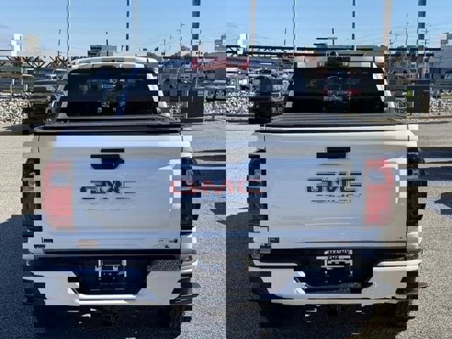 New 2026 GMC Canyon AT4 image 4