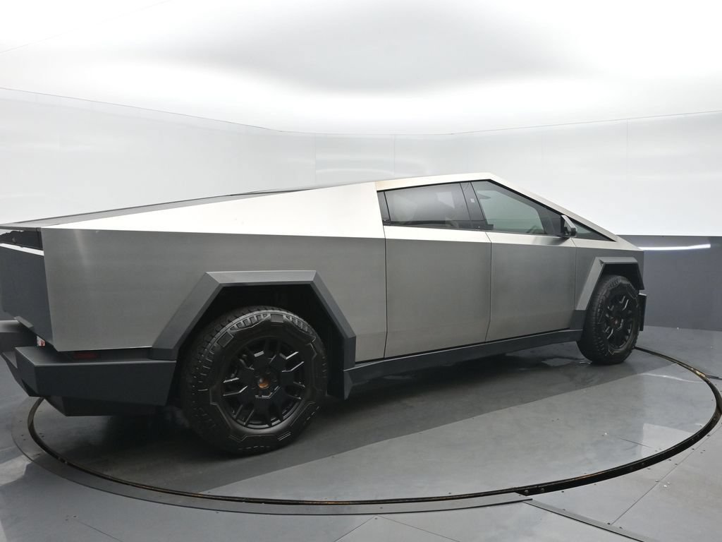 Used 2024 Tesla Cybertruck AWD Crew Cab image 3