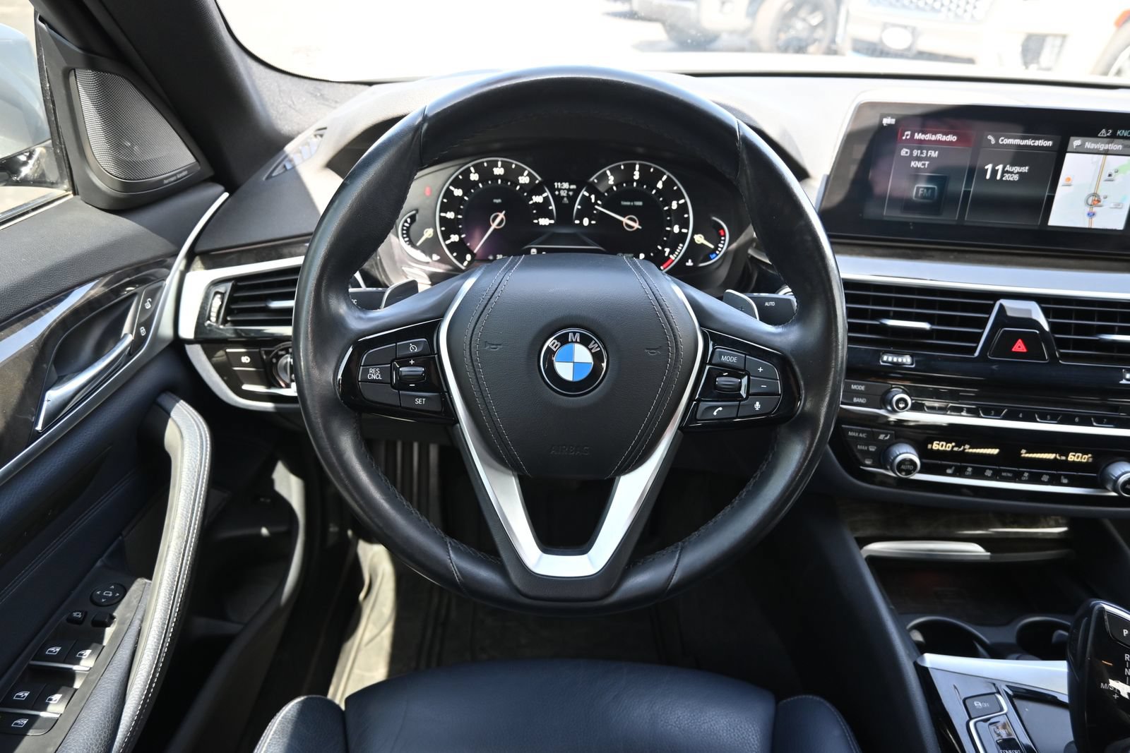 Used 2017 BMW 540i RWD image 9