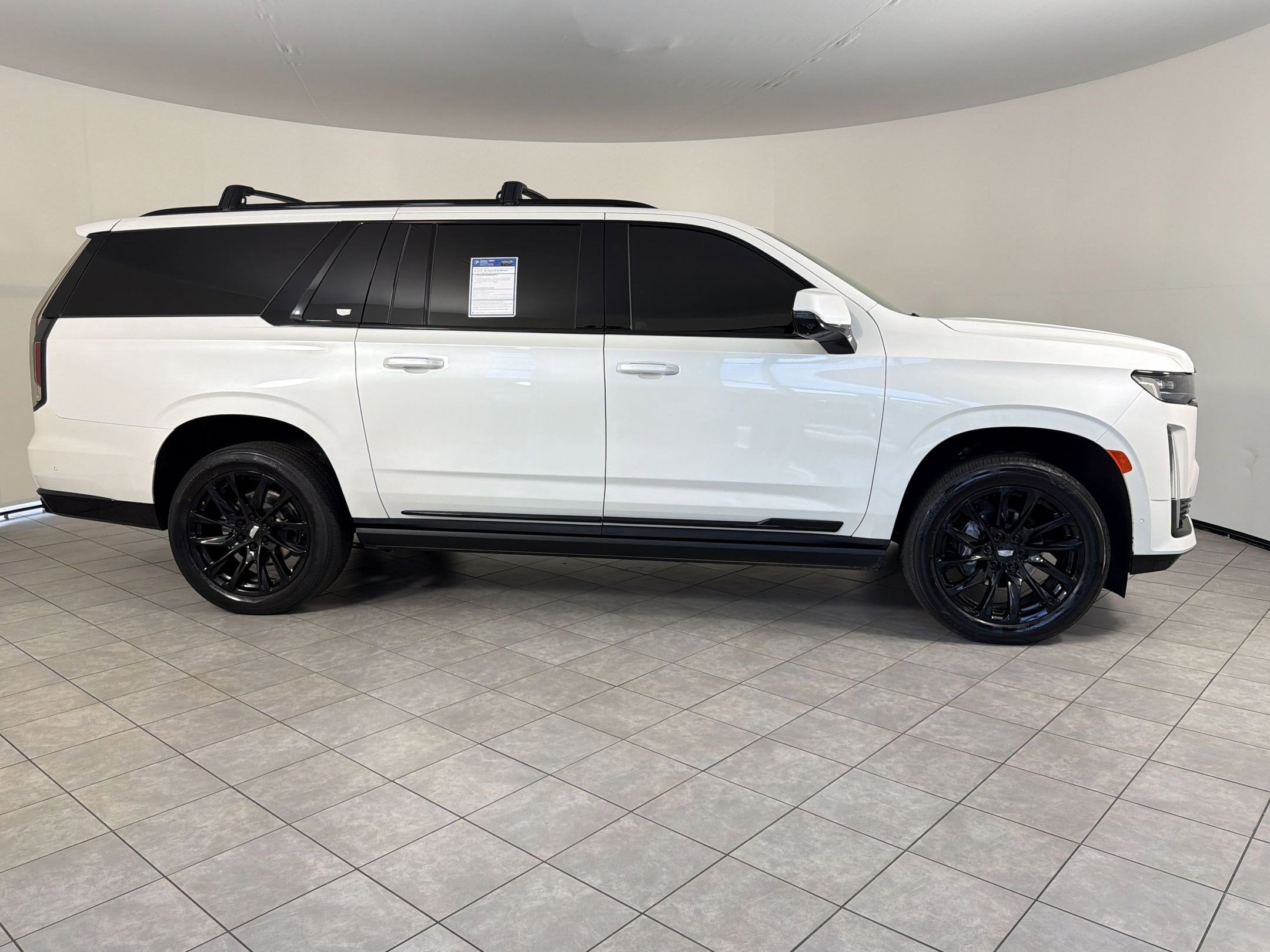 Used 2023 Cadillac Escalade ESV Sport w/ LPO, ONYX Package AWD/4WD image 8