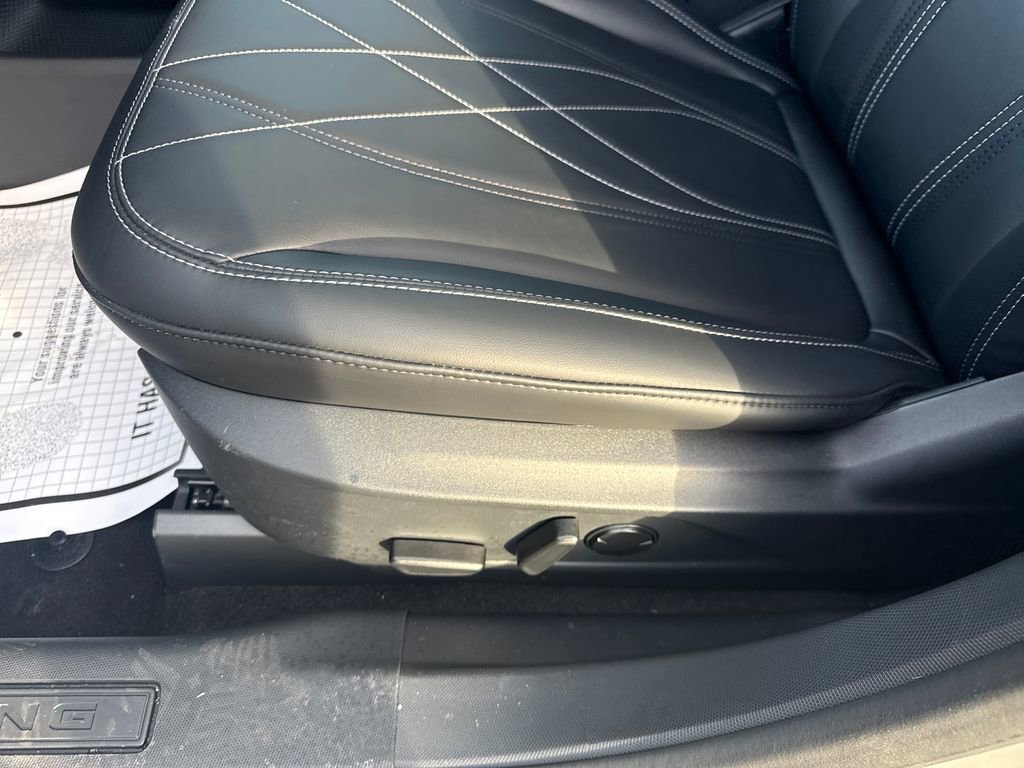 Used 2025 Ford Mustang Mach-E Select w/ Comfort Package Lite image 27