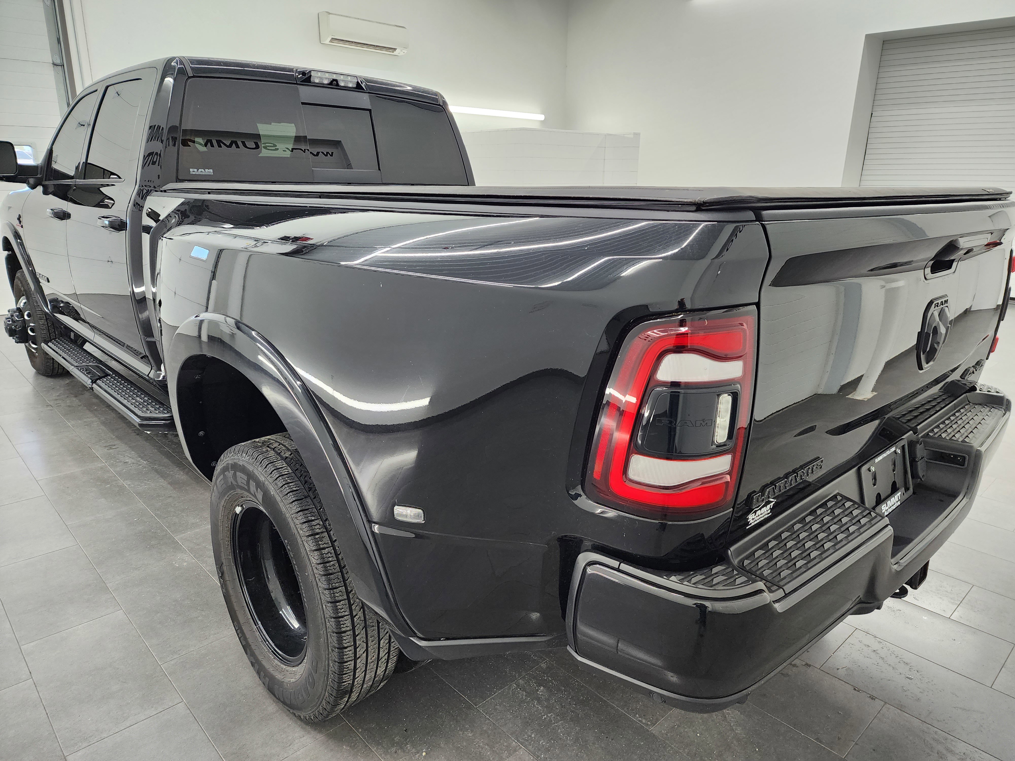 Used 2020 RAM 3500 Laramie image 6