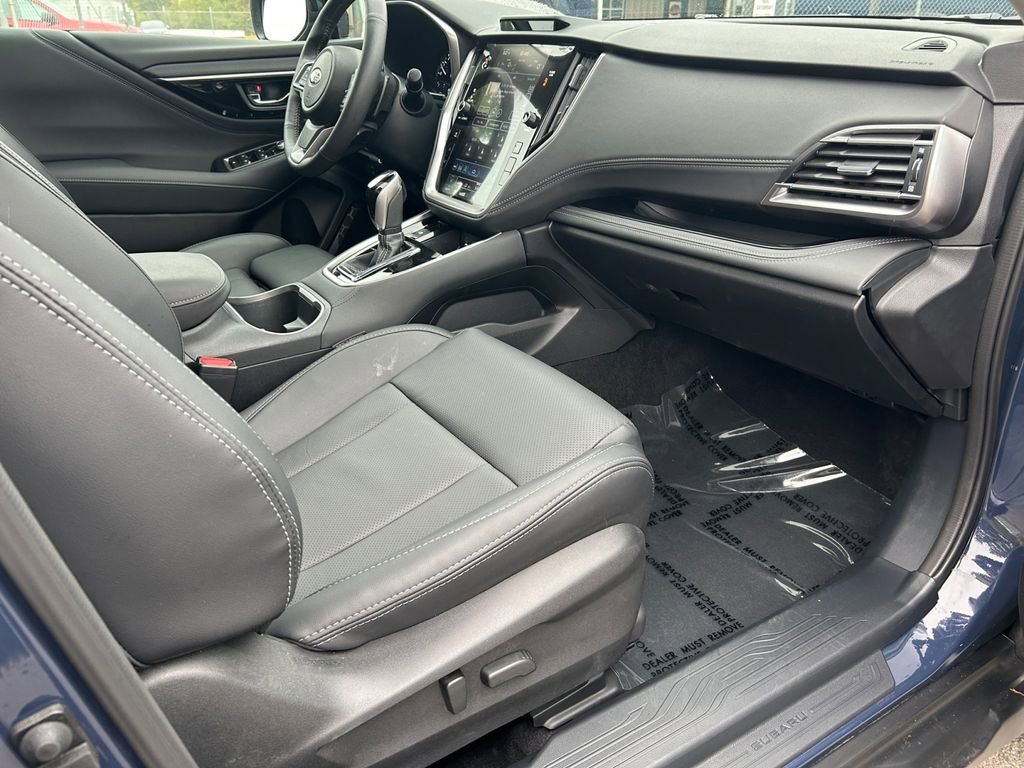 Used 2025 Subaru Outback Limited image 26