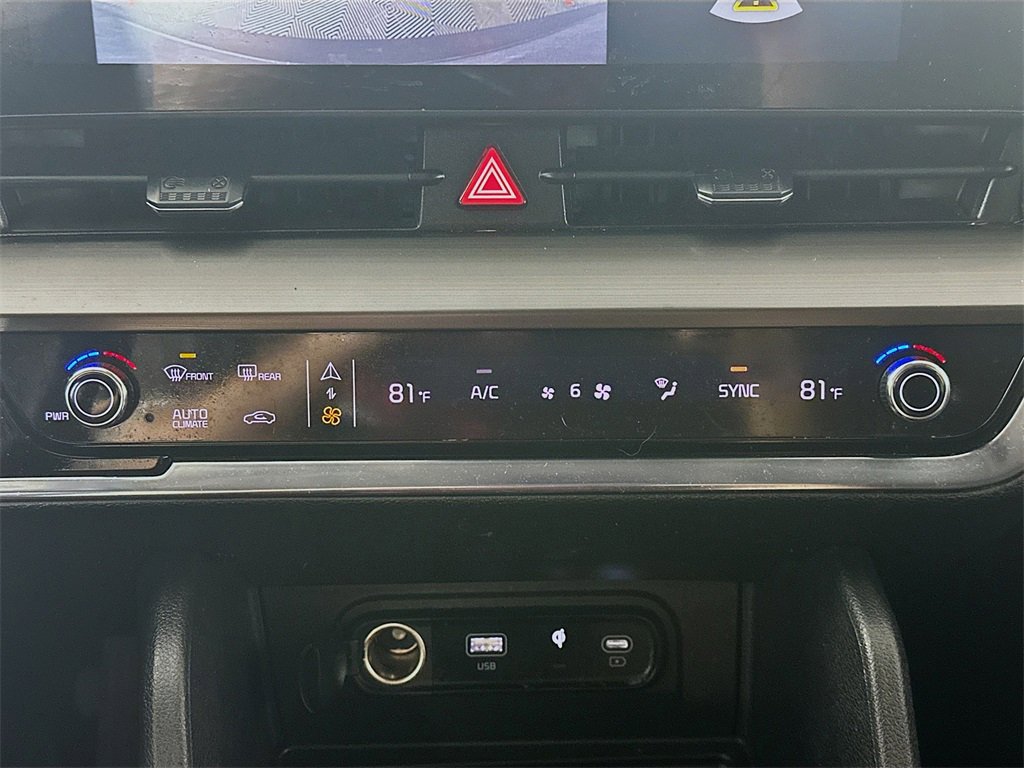 Used 2023 Kia Sportage EX image 18
