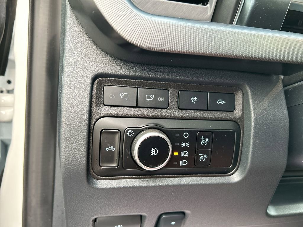 Used 2024 Ford F250 Platinum w/ Tremor Off-Road Package AWD/4WD image 22