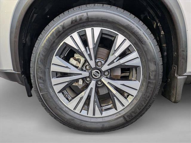 Used 2021 Nissan Rogue SV w/ Premium Package image 23