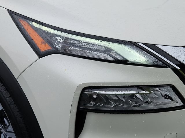 Certified 2023 Nissan Rogue SV w/ SV Premium B Package AWD/4WD image 9