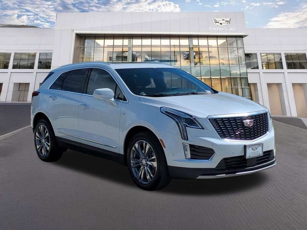 Used 2026 Cadillac XT5 Premium Luxury w/ Driver Assist Package AWD/4WD image 3