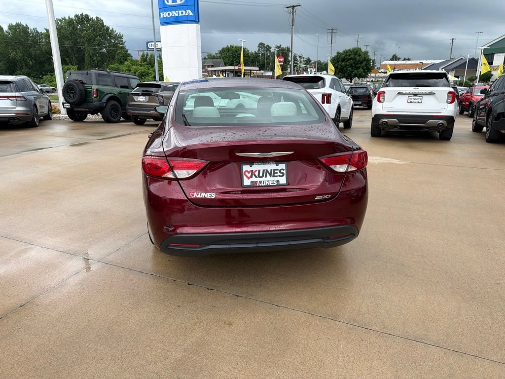 Used 2017 Chrysler 200 LX w/ Touring Convenience Group FWD image 9