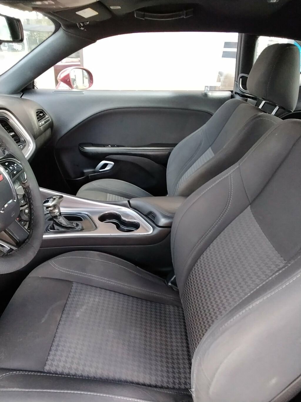 Used 2019 Dodge Challenger SXT RWD image 7