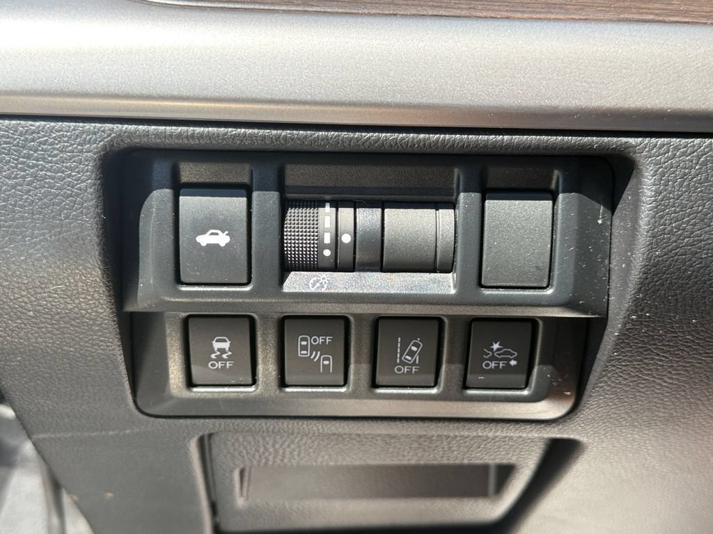 Used 2019 Subaru Legacy 2.5i Limited AWD/4WD image 21