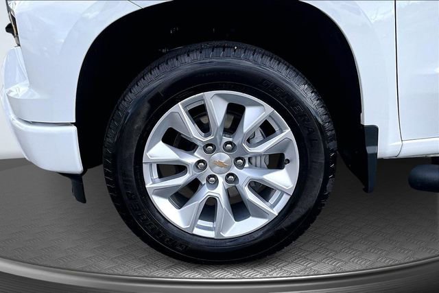 Used 2025 Chevrolet Silverado 1500 Custom image 33