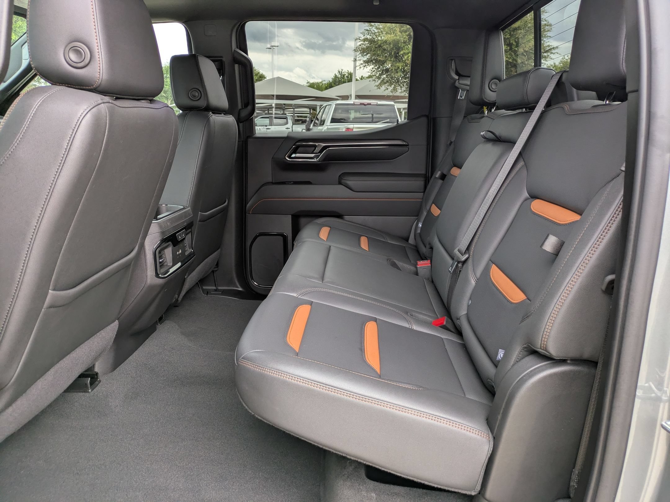 Certified 2024 GMC Sierra 1500 AT4 w/ AT4 Premium Package AWD/4WD image 13