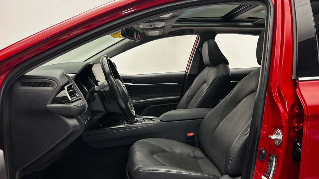 Used 2023 Toyota Camry XSE AWD/4WD image 12