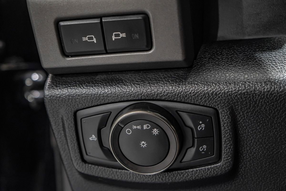 Used 2018 Ford F150 Raptor w/ Equipment Group 802A Luxury image 30