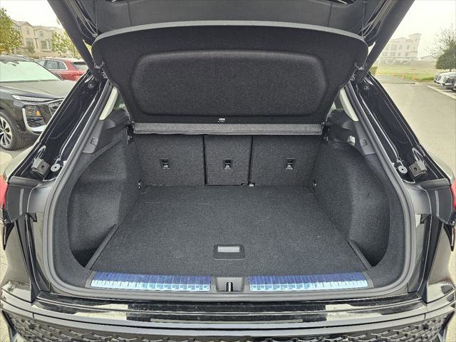 New 2026 Audi Q3 quattro 2.0T image 7