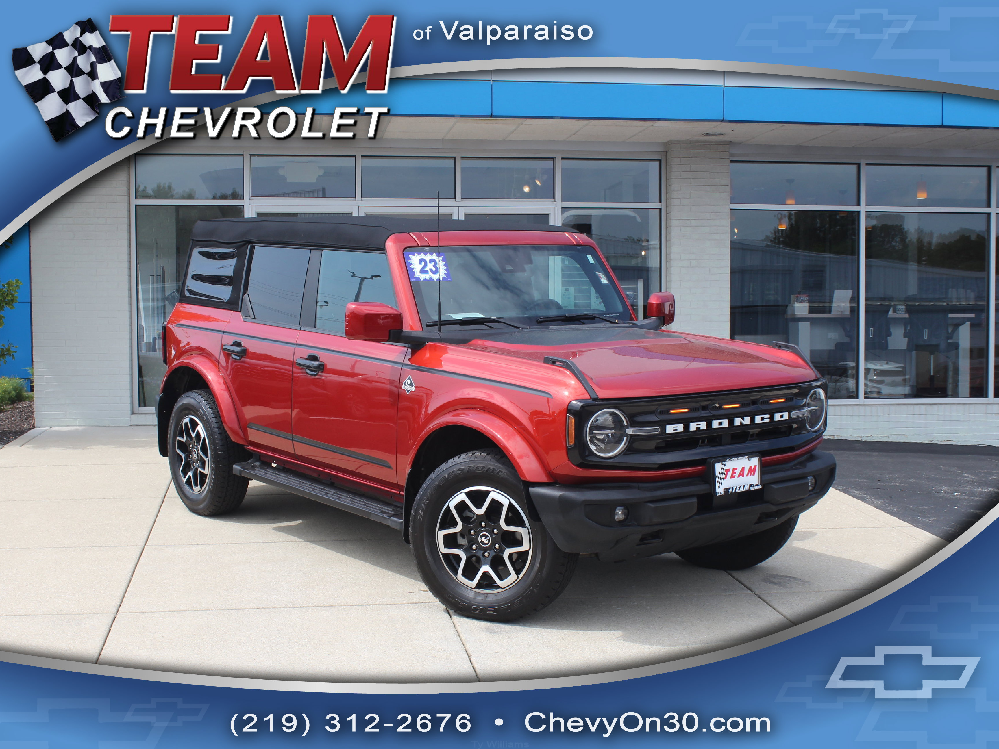 Used 2023 Ford Bronco Outer Banks AWD/4WD image 1
