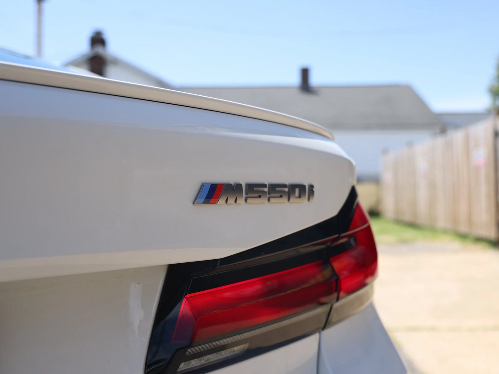 Used 2022 BMW M550i xDrive AWD/4WD image 38