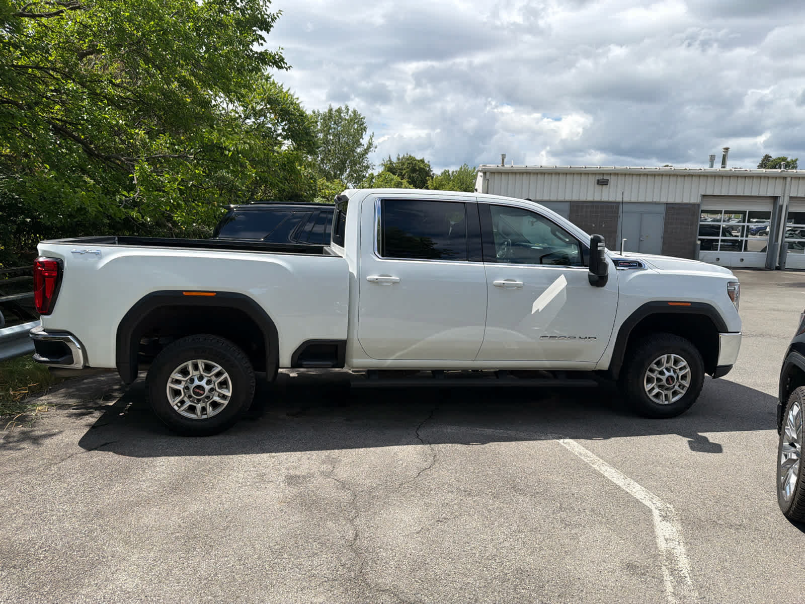 Used 2021 GMC Sierra 2500 SLE w/ SLE Value Package; AWD/4WD image 40
