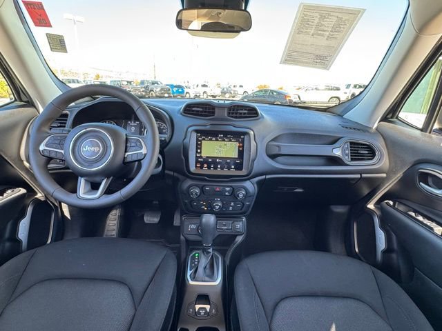 Used 2023 Jeep Renegade Latitude AWD/4WD image 14