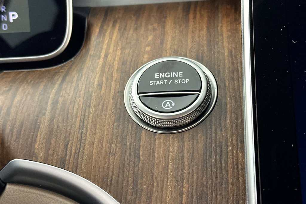 Certified 2026 Mercedes-Benz C 300 Sedan image 26