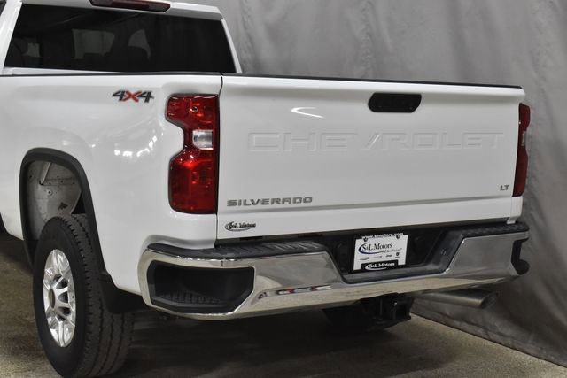 Used 2025 Chevrolet Silverado 2500 LT w/ Convenience Package image 9