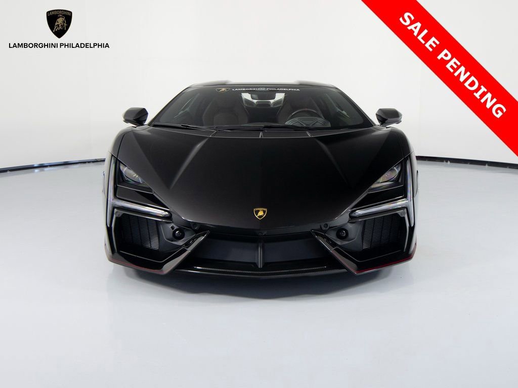 Used 2025 Lamborghini Revuelto image 2