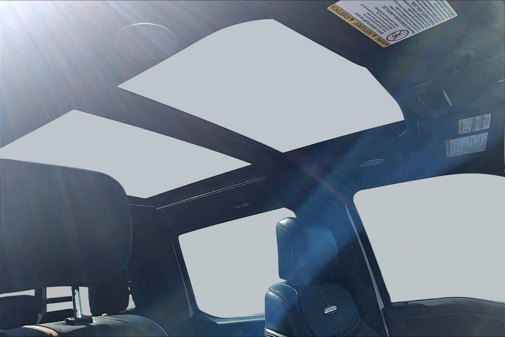 Used 2024 Ford F350 Platinum w/ FX4 Off-Road Package image 29