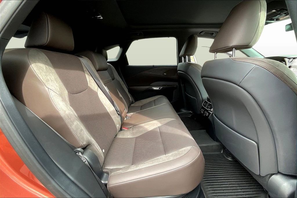 Used 2024 Lexus RX 450h AWD w/ Convenience Package image 25