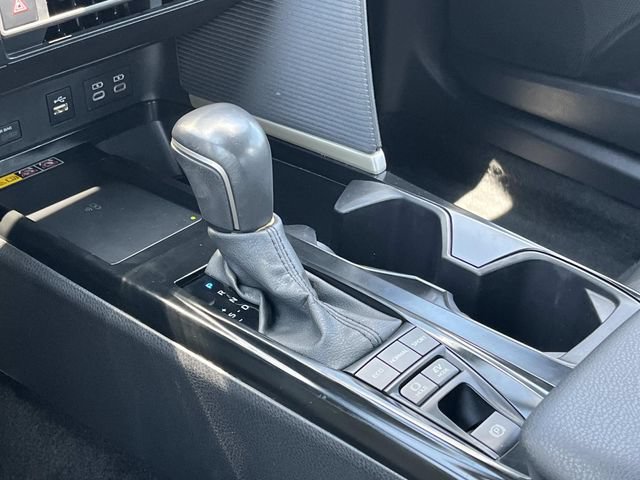 Used 2025 Toyota Camry SE FWD image 35