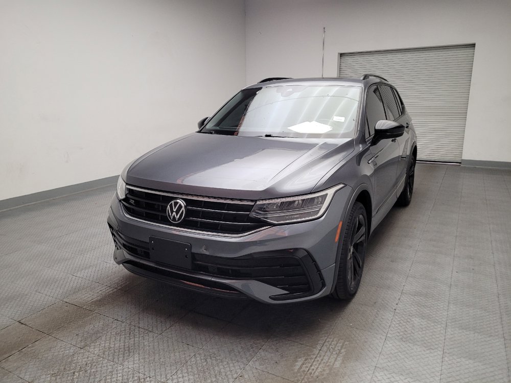 Used 2023 Volkswagen Tiguan SE R-Line FWD image 15