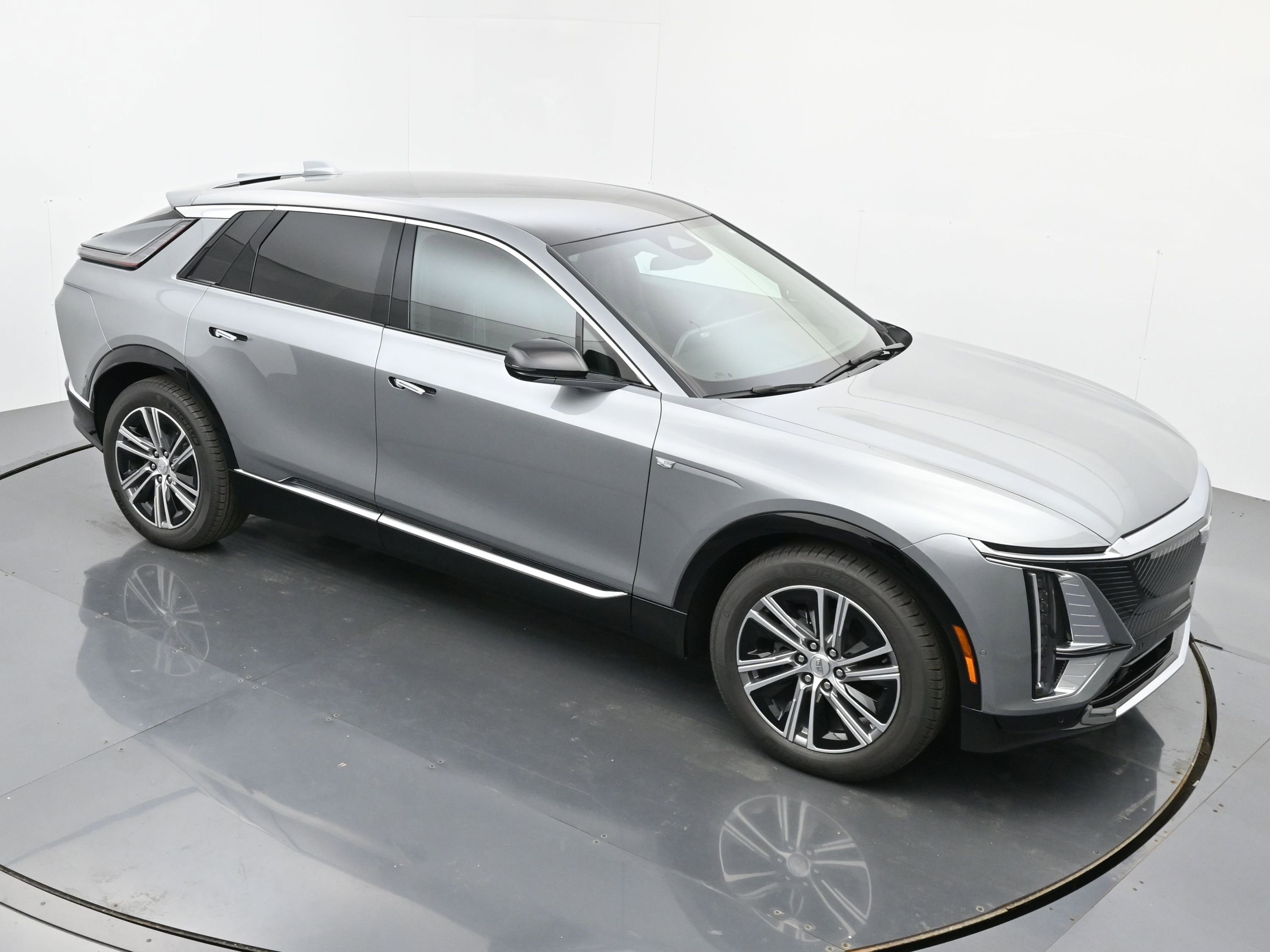 New 2025 Cadillac Lyriq Luxury image 29