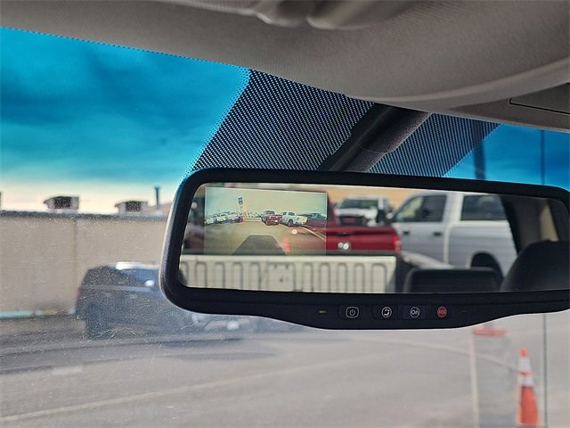 Used 2014 GMC Sierra 3500 SLT w/ SLT Convenience Package image 12