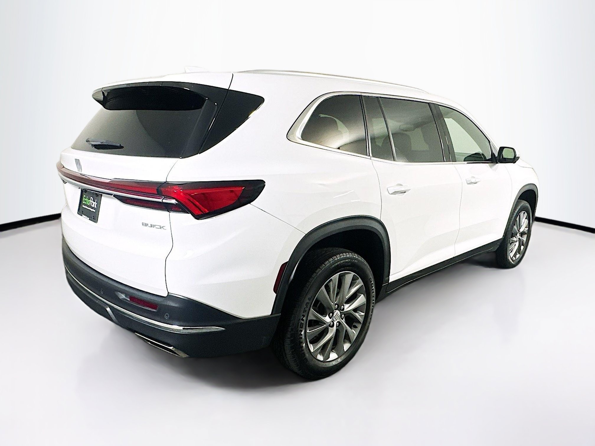 Used 2025 Buick Enclave Preferred FWD image 9