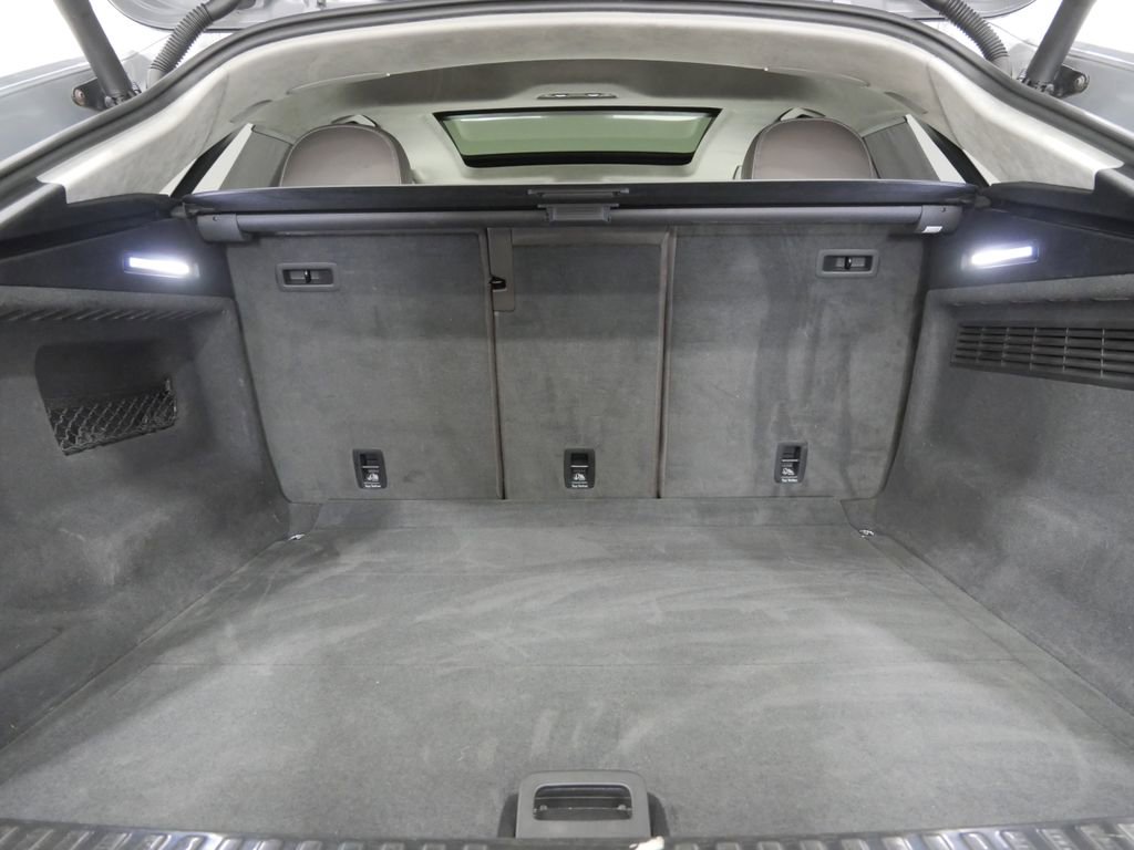 Used 2019 Audi Q8 Prestige AWD/4WD image 25