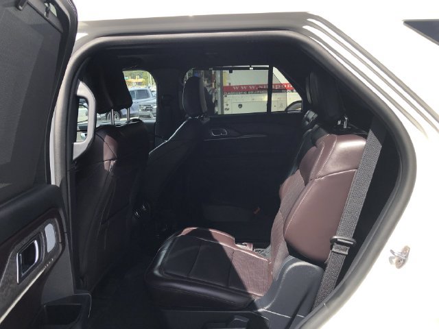 Used 2025 Ford Explorer Platinum RWD image 22