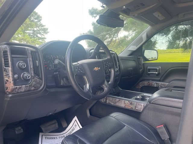 Used 2017 Chevrolet Silverado 1500 LTZ Z71 w/ Realtree Edition AWD/4WD image 21