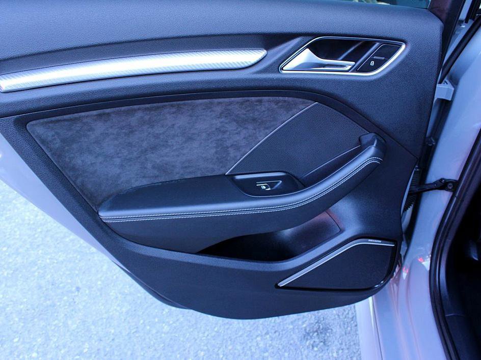 Used 2019 Audi RS 3 w/ Technology Package image 16