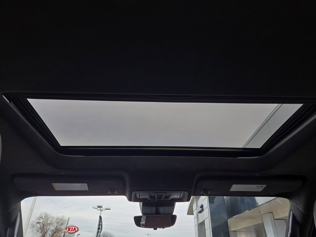 Used 2023 GMC Sierra 1500 Denali Ultimate image 17