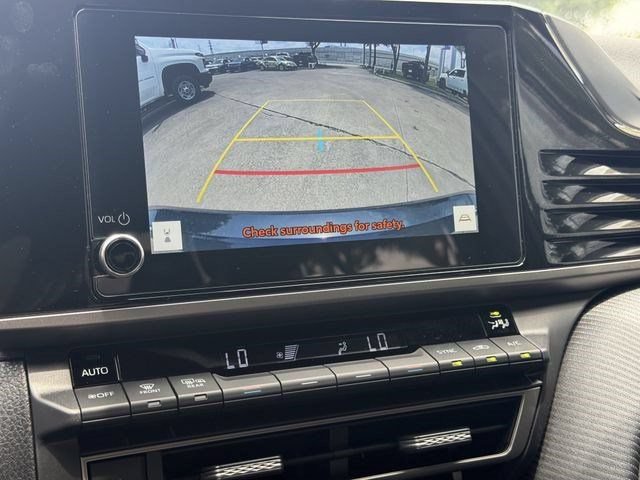 Used 2025 Toyota Camry LE FWD image 16