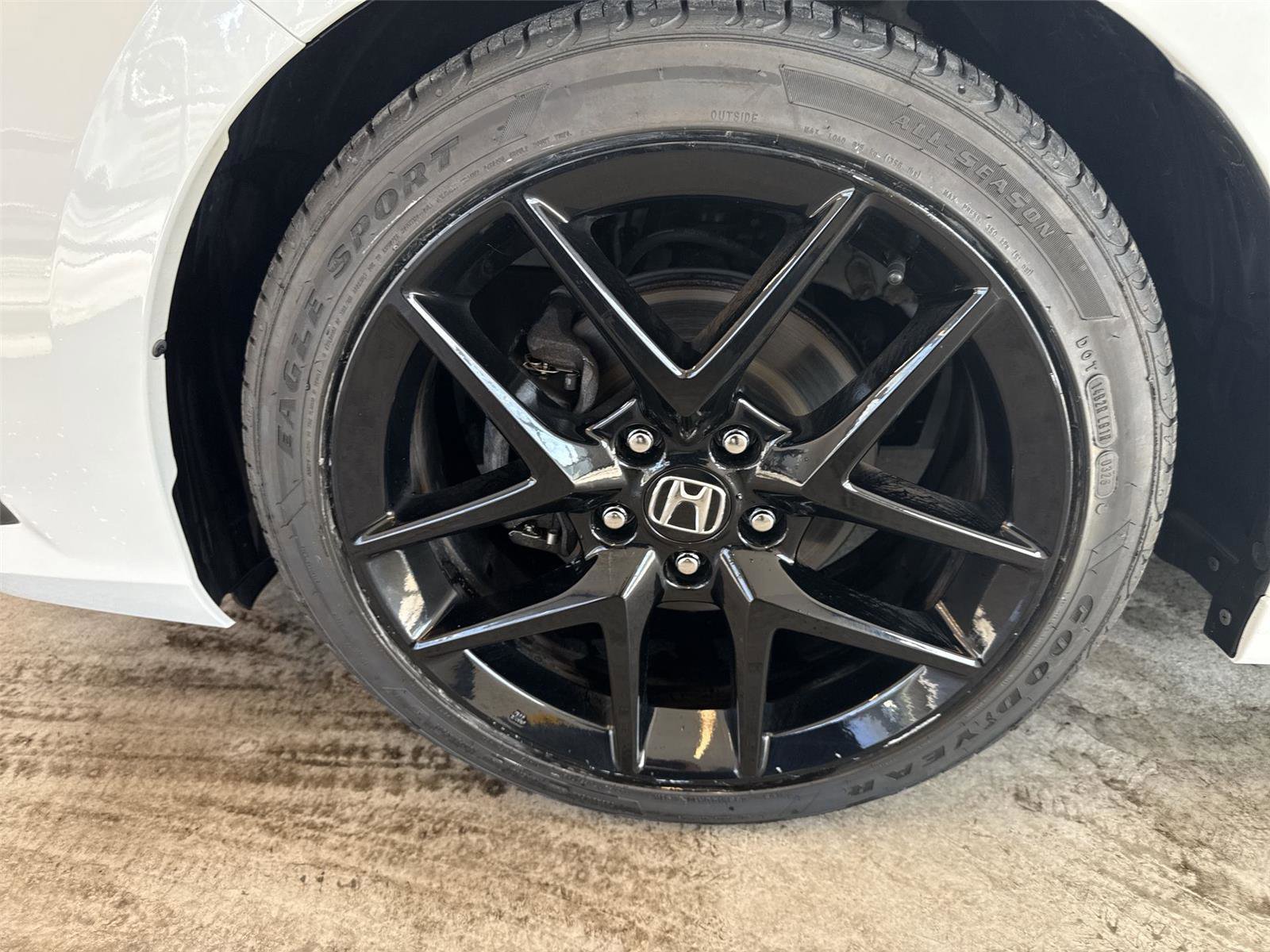 Used 2023 Honda Civic Sport image 18