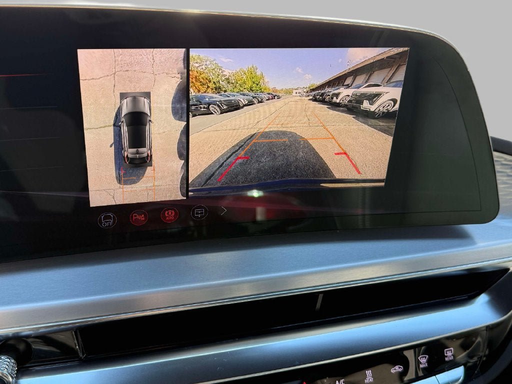 New 2026 Cadillac Lyriq V w/ LPO, Floor Liner Package AWD/4WD image 6