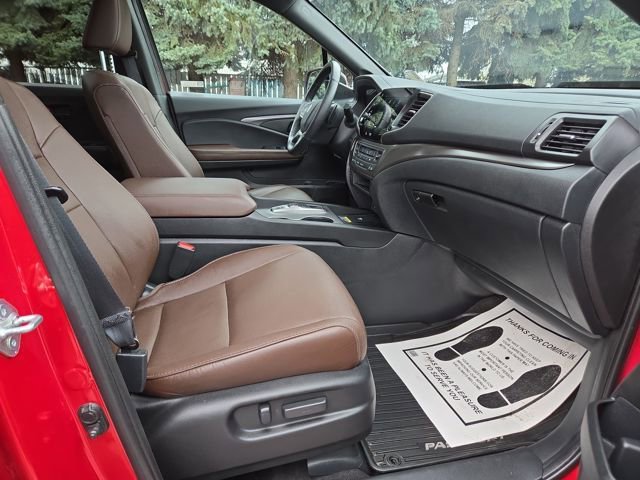 Used 2024 Honda Passport EX-L image 36