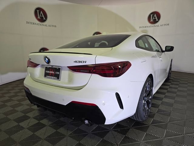 New 2026 BMW 430i xDrive Coupe w/ M Sport Package AWD/4WD image 4