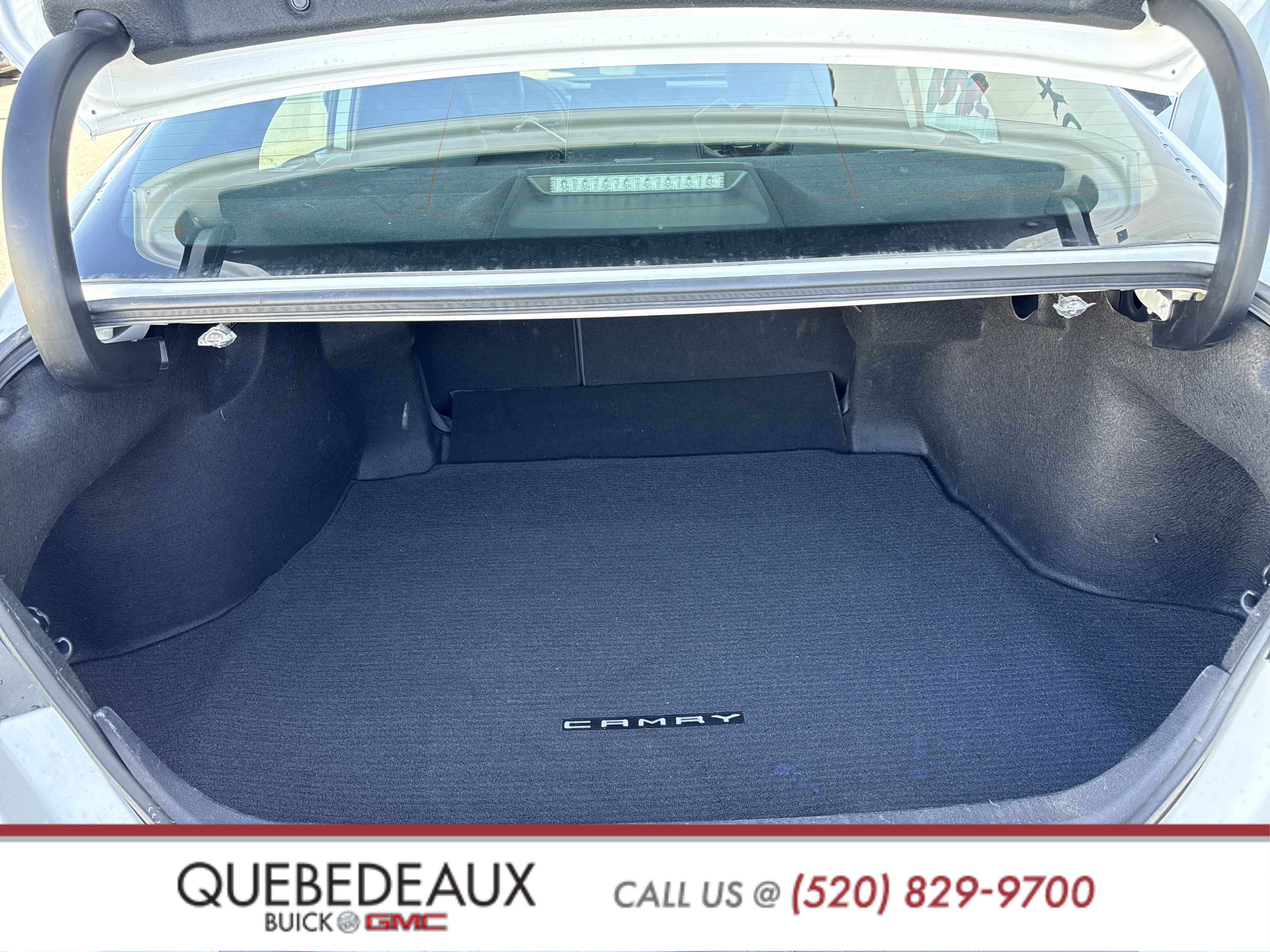 Used 2023 Toyota Camry SE image 7