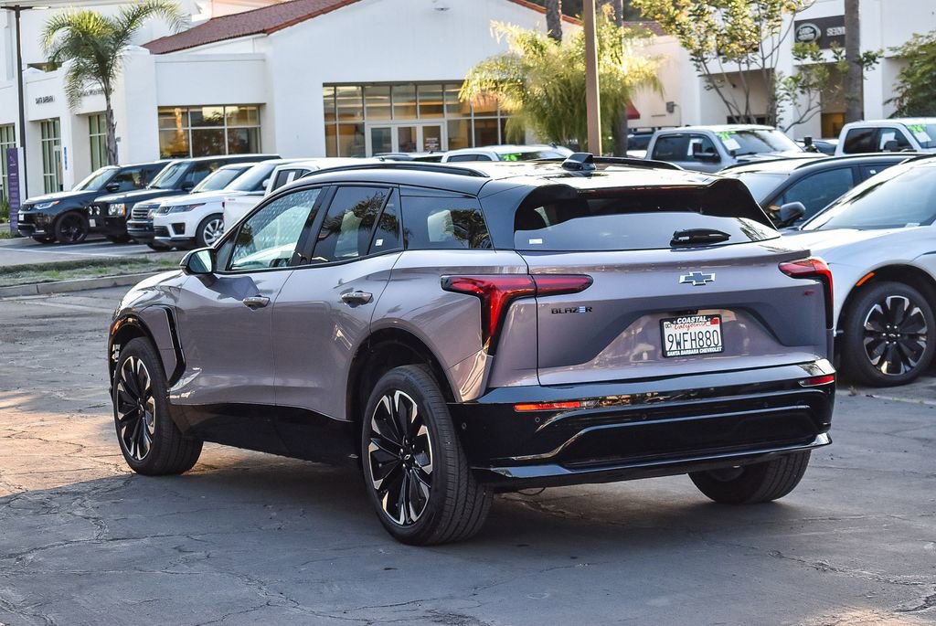 New 2026 Chevrolet Blazer EV RS w/ Super Cruise Package FWD image 4