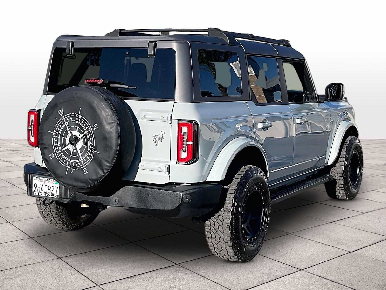 Used 2023 Ford Bronco Outer Banks AWD/4WD image 14