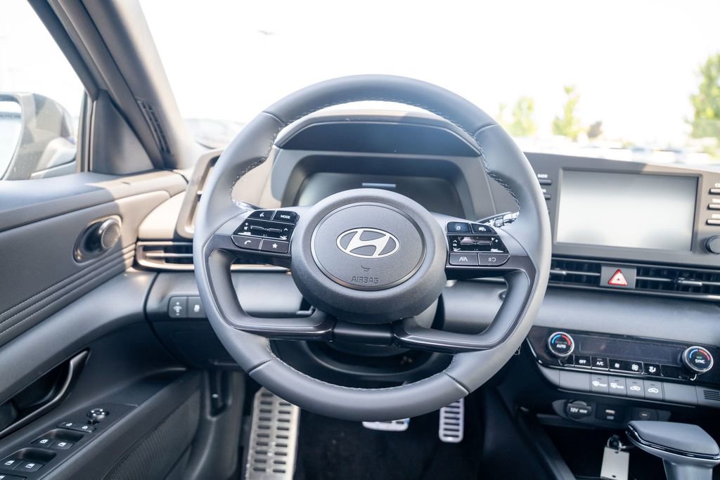 New 2025 Hyundai Elantra Sport image 14