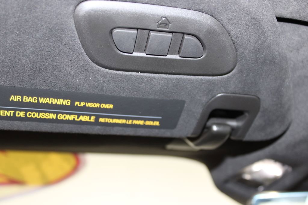 Used 2023 Chevrolet Corvette Stingray Premium Conv image 35